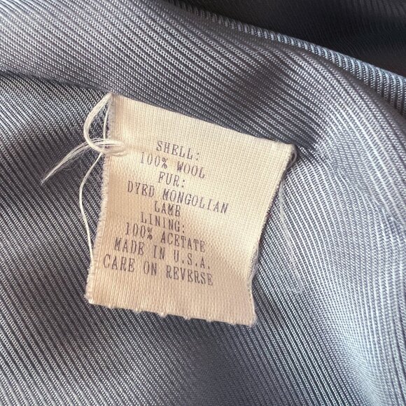 Elegant Gray Faux Fur Collar Blazer - Picture 5 of 5